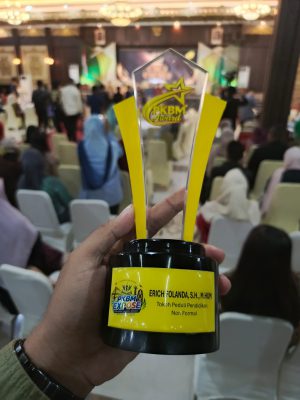 Mumpung Pakai Seragam Kejaksaan dan Dipercaya Pimpinan Memimpin di Daerah